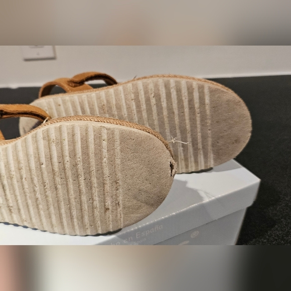 Angelitos Spanish sandals - Picture 6 of 10
